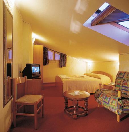 Albergo Ristorante Da Felice Loria Cameră foto